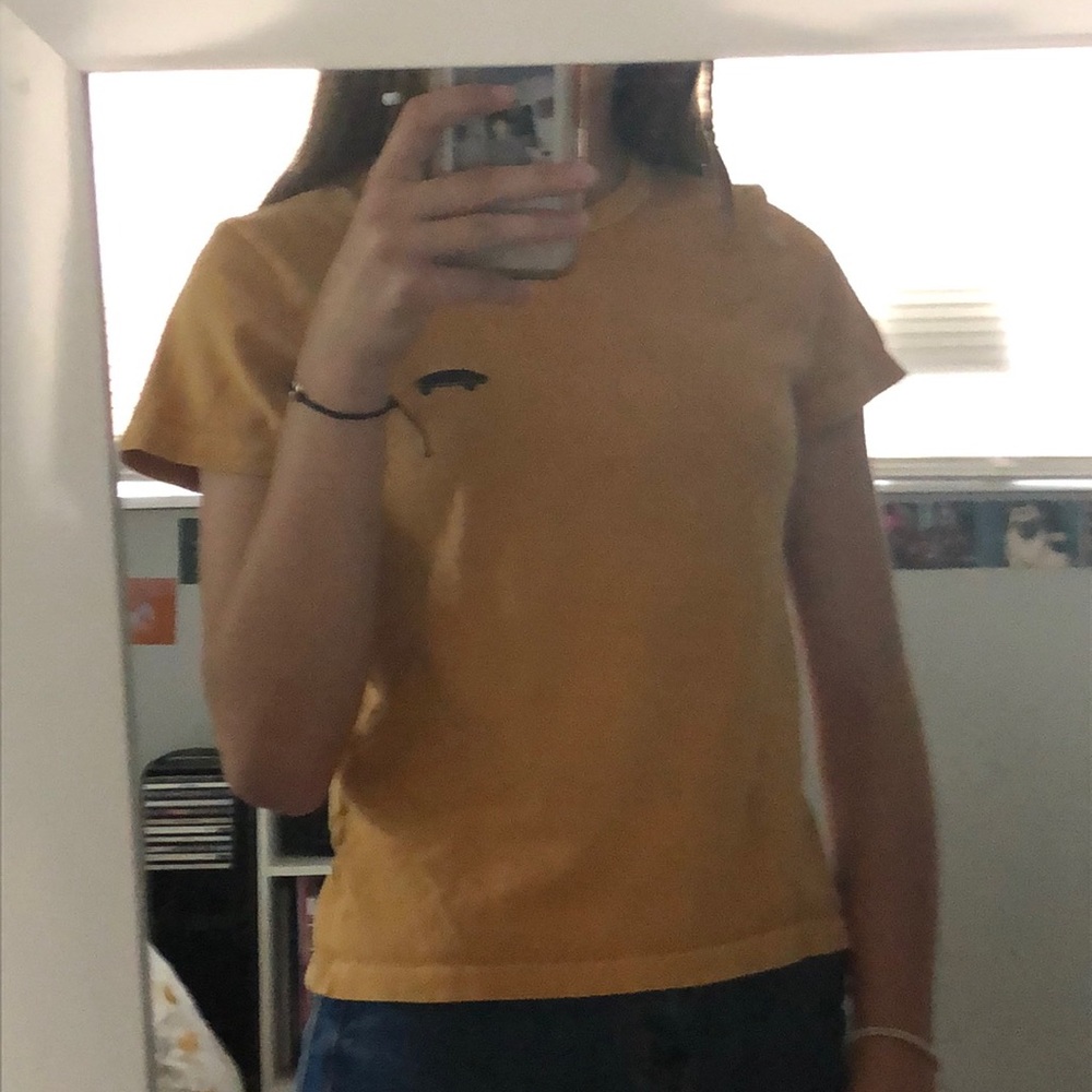 short sleeved shirt